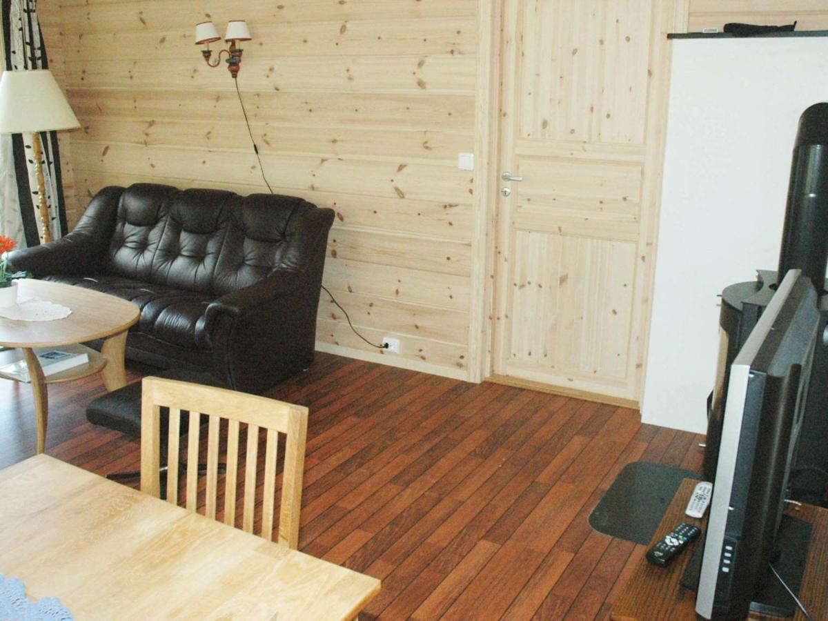 Two-bedroom In 3 *